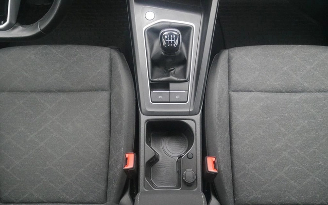 Volkswagen Golf cena 71899 przebieg: 33411, rok produkcji 2020 z Warszawa małe 154